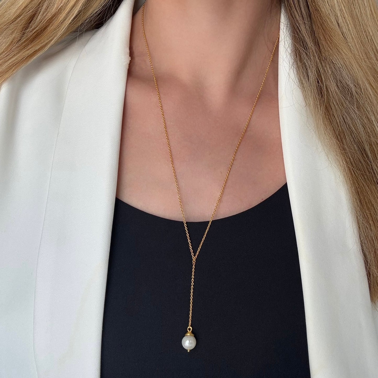 Lily Pearl Necklace