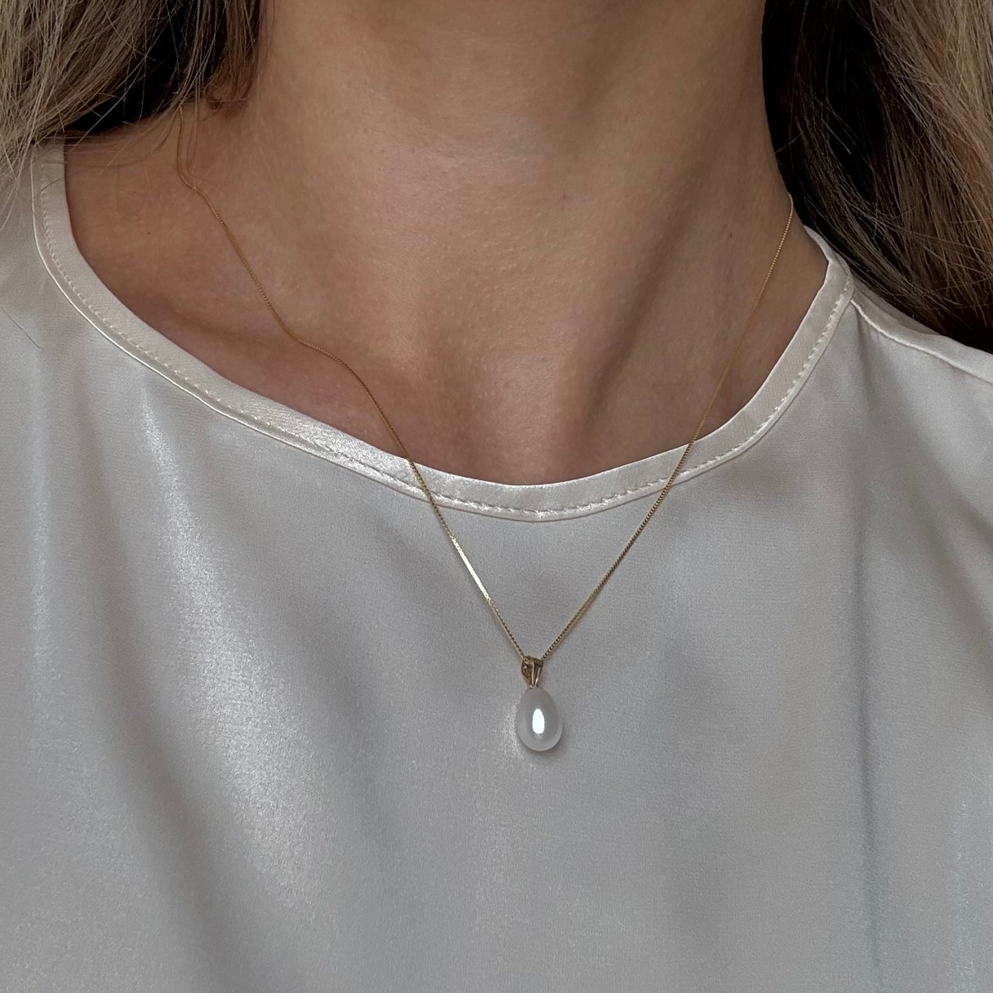 14 carat gold freshwater pearl pendant