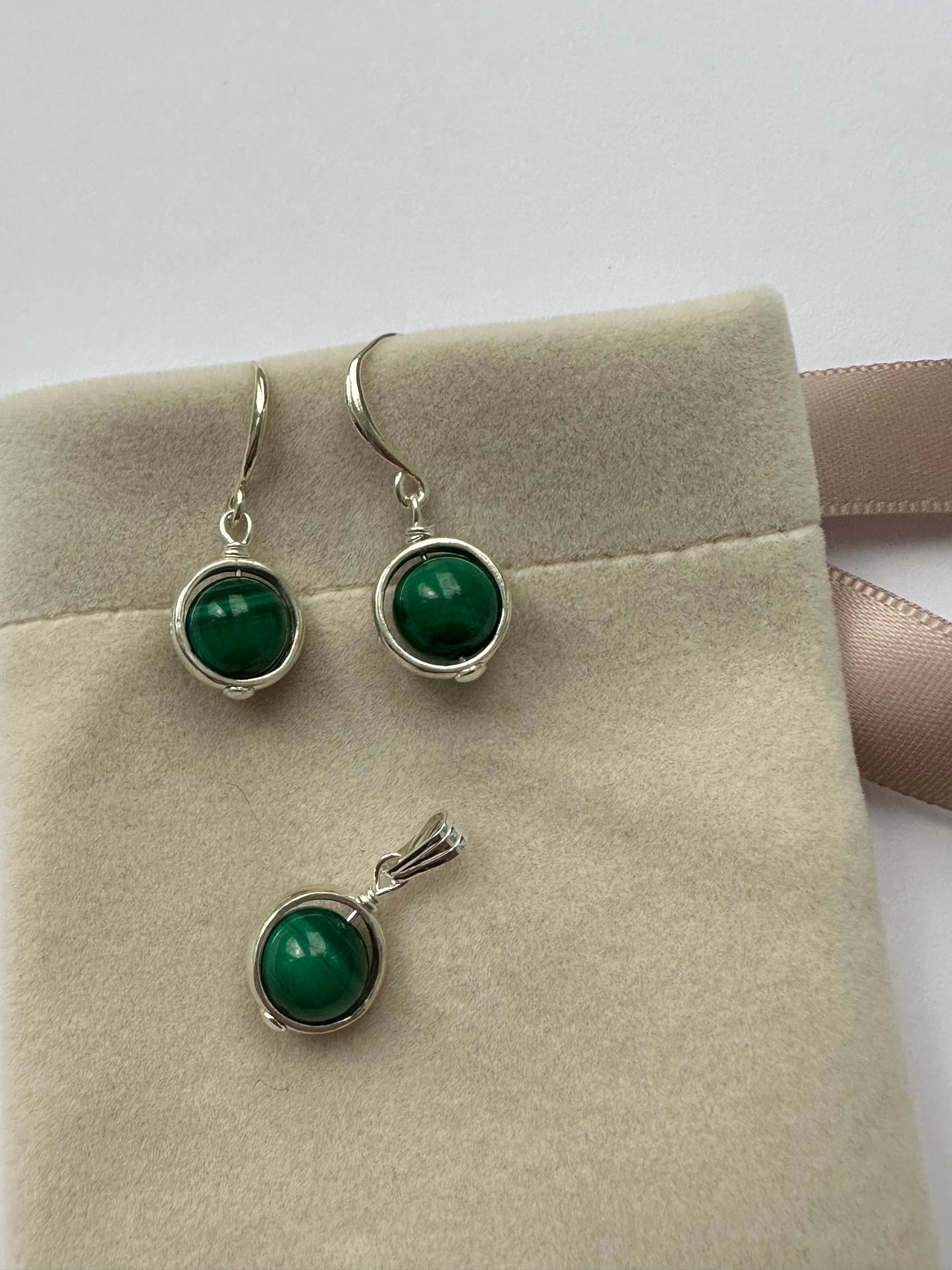 Malachite sphere gemstone earrings and pendant set