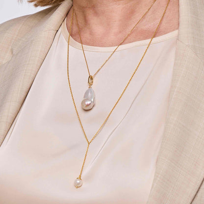 Large baroque pearl pendant