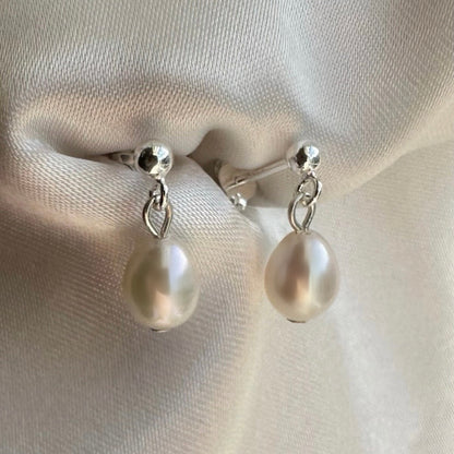 Mini pearl sterling silver earrings