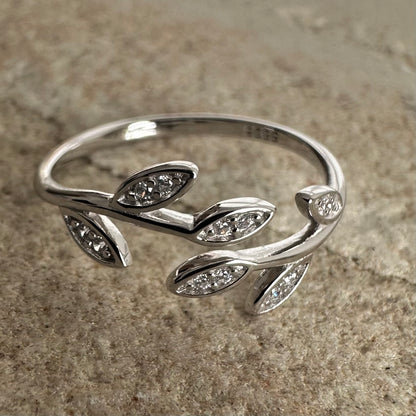 Olive leaf ring