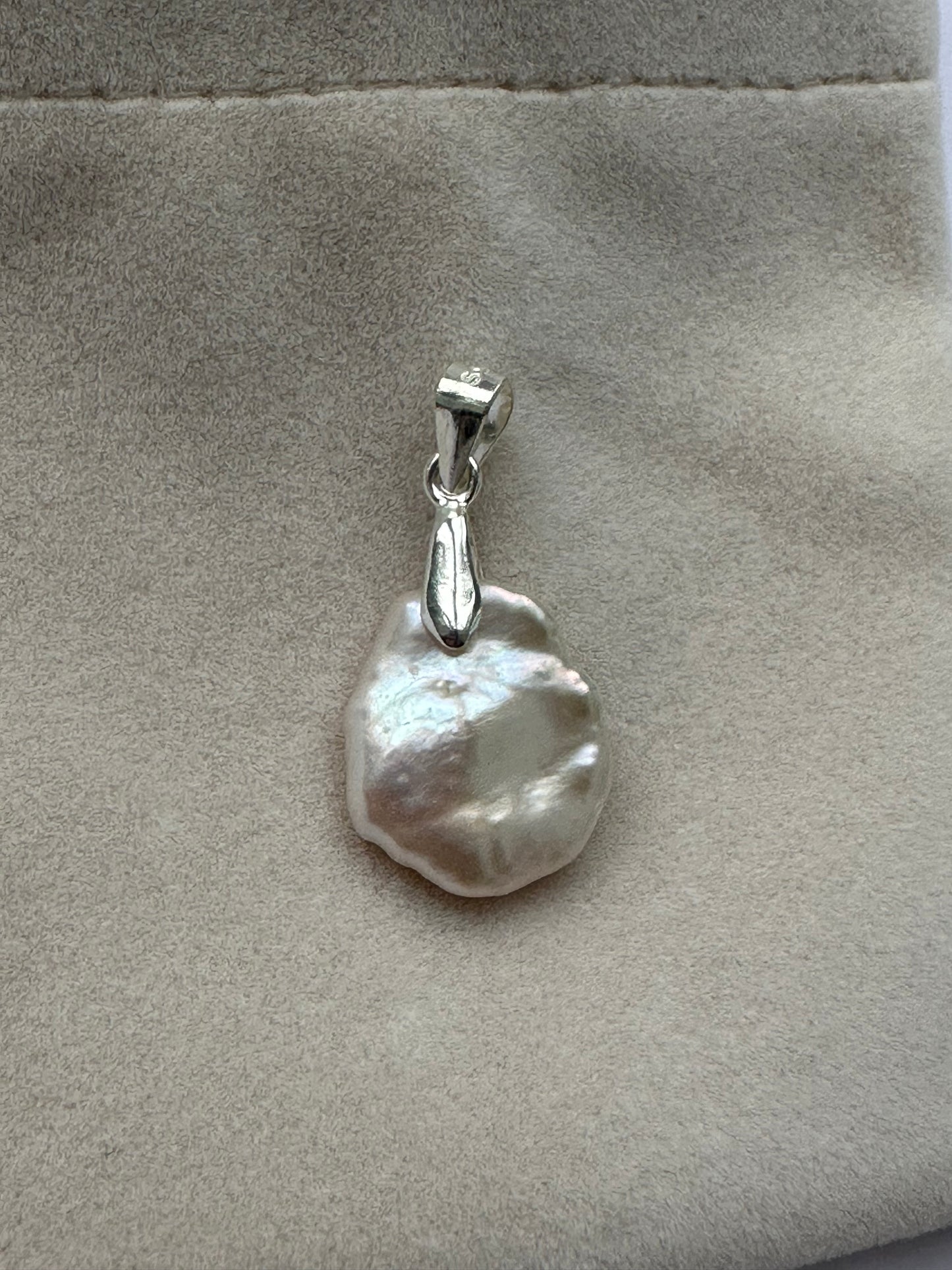 Silver keshi pearl pendant