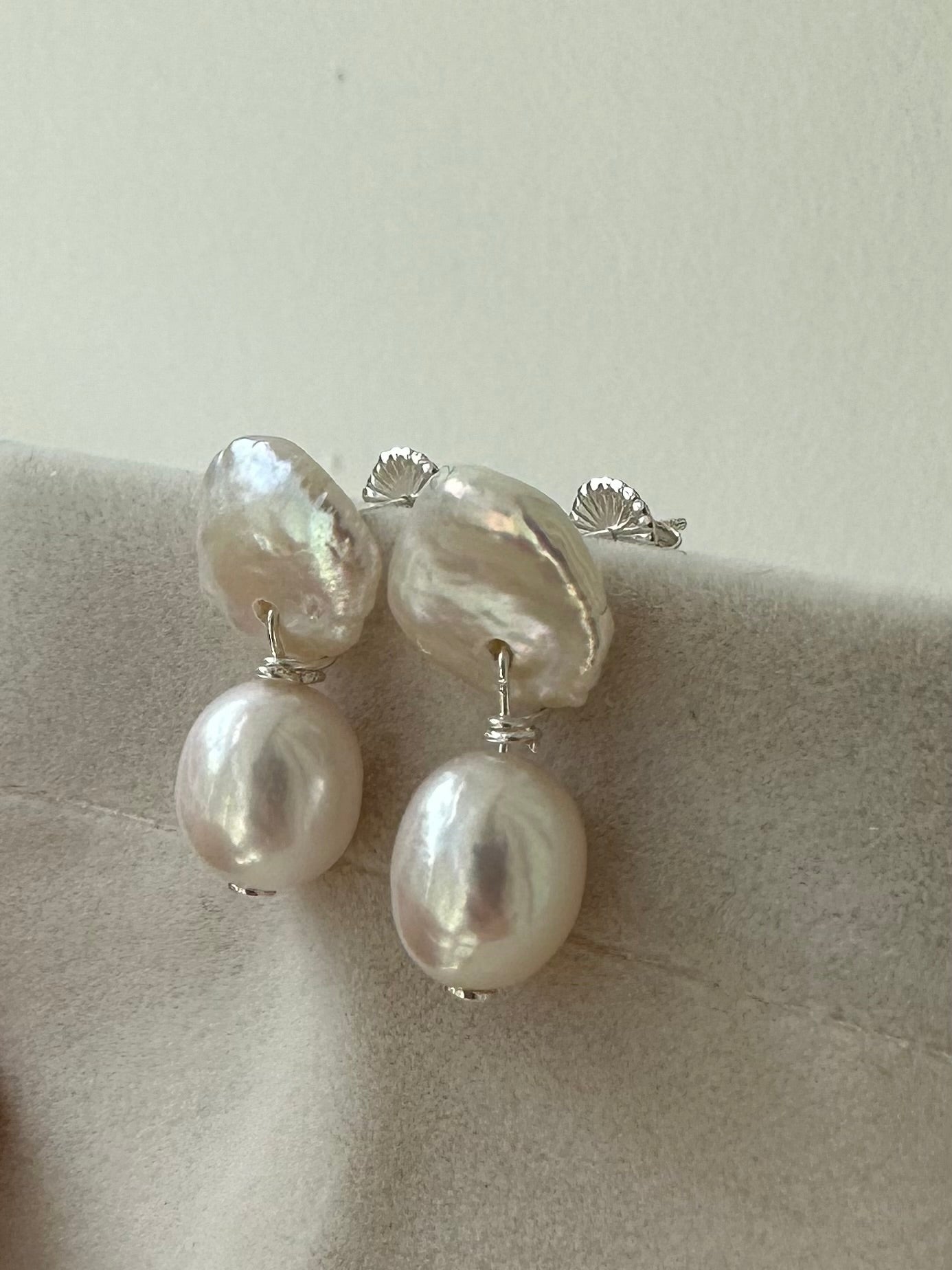 Double pearl stud earrings