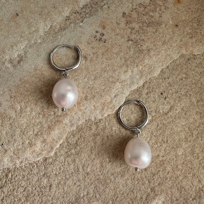 Baroque pearl drop huggie earrings