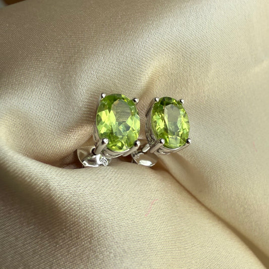 Lime haze peridot stud earrings